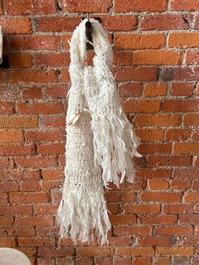 Beautiful Shelby Vance Kitira scarf